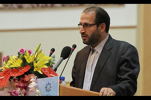 برای طولانی شدن ترم تحصیلی تابع ستاد ملی مبارزه با کرونا هستیم