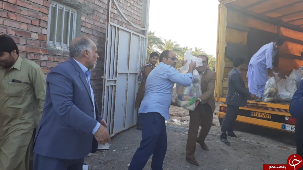 اهدای بیش از ۳۷ تن مواد غذایی و بهداشتی به مناطق سیل زده کرمان