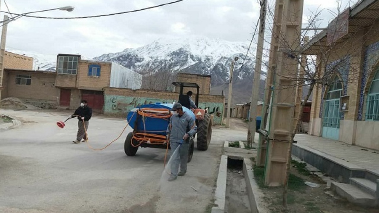 ضدعفونی و گندزدایی معابر و مساجد روستای دزک