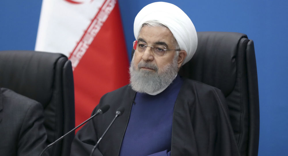 ۹۰ درصد هزینه‌های درمان بیماران کرونایی را دولت تامین می‌کند/ تخصیص ۱۰۰ هزار میلیارد تومان برای کرونا/ مردم در استان خود بمانند و سفر نکنند