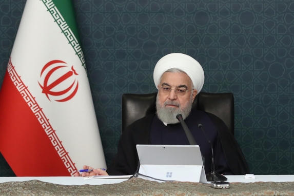 ۹۰ درصد هزینه&zwnj;های درمان بیماران کرونایی را دولت تامین می&zwnj;کند/ تخصیص ۲۰ درصد بودجه امسال به بحث کرونا/ مردم در استان خود بمانند و سفر نکنند