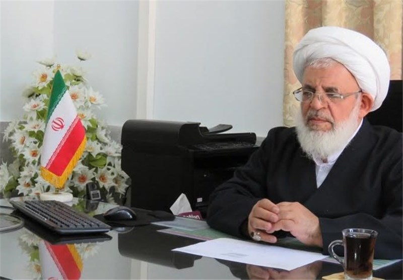 قدردانی نماینده، ولی فقیه در استان یزد از خدمتگزاران سلامت