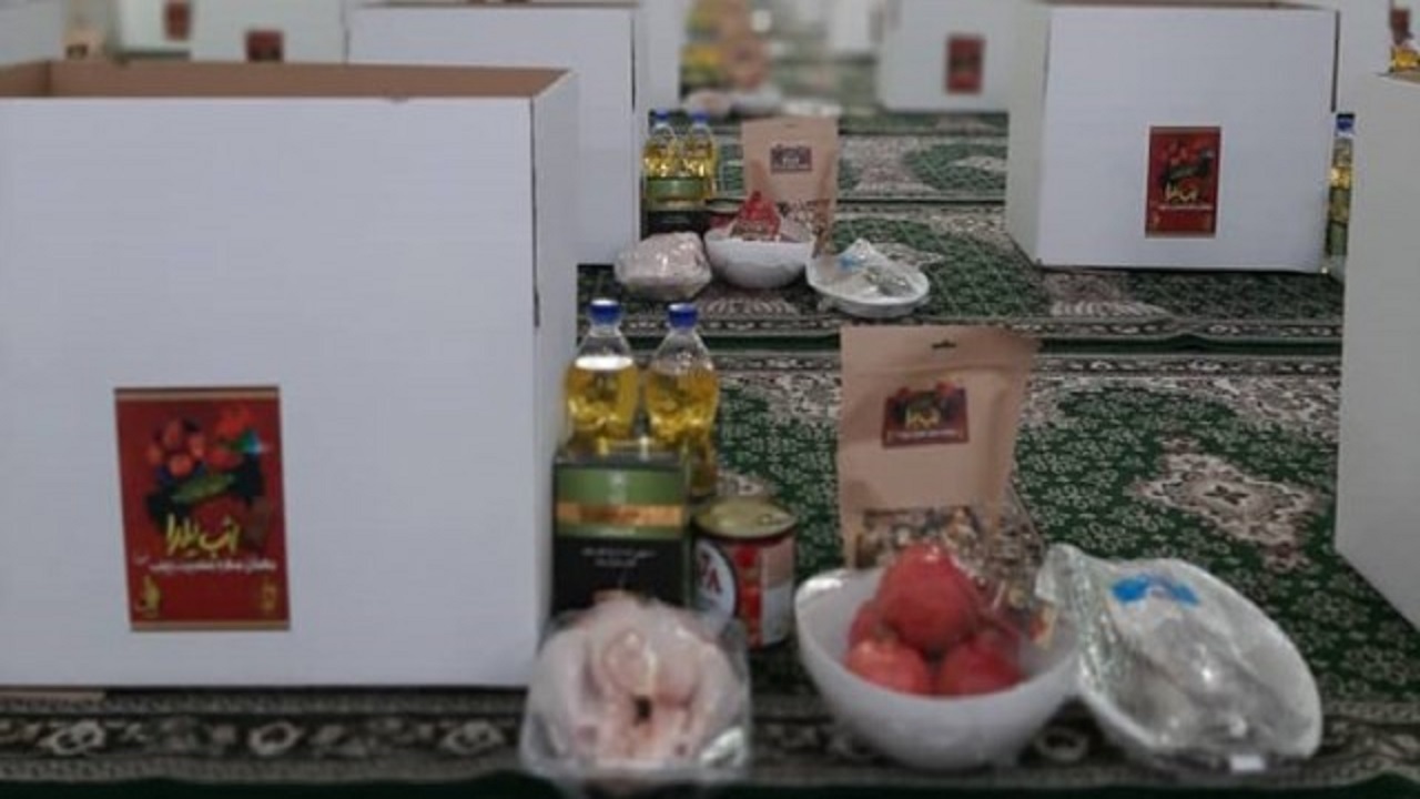 اهدای سبد یلدایی به نیازمندان تربت جام