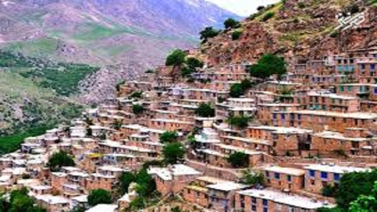 چشم اندازی زیبا از «روستای اورامان» + تصاویر