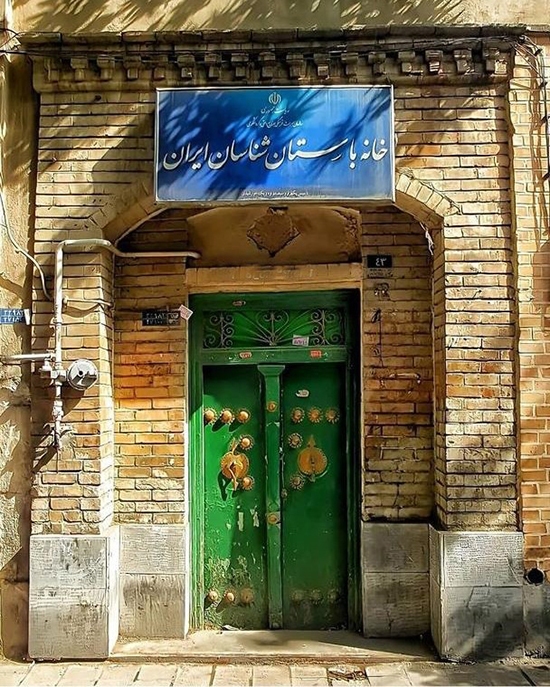 هزار قناری خاموش در گلوی خانه&zwnj;های تاریخی/خانه پدری جلال آل احمد در بلاتکلیفی