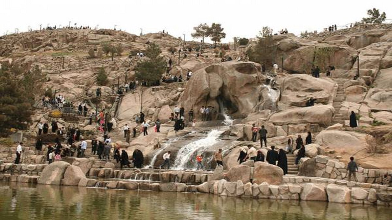 سنگ‌هایی که از امام رضا (ع) خاطره دارند