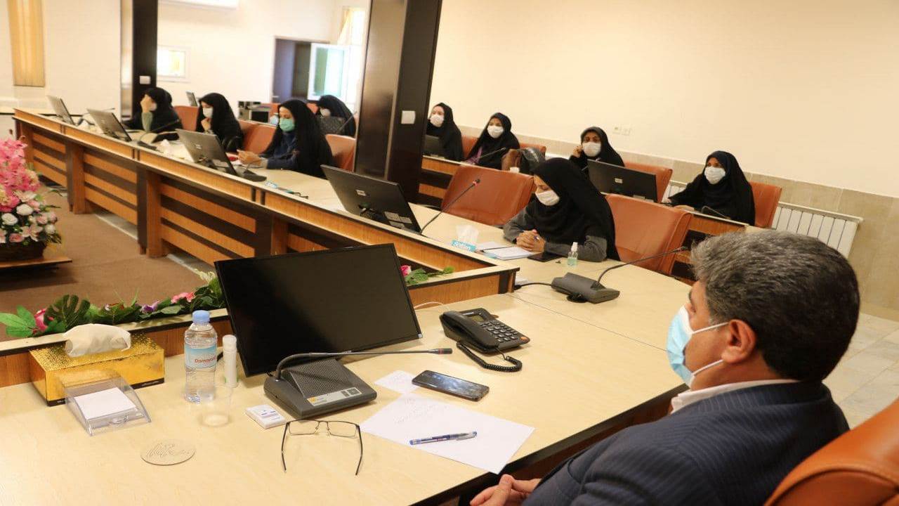 بکارگیری مددکاران زن برای خدمت بیشتر به بانوان مددجو