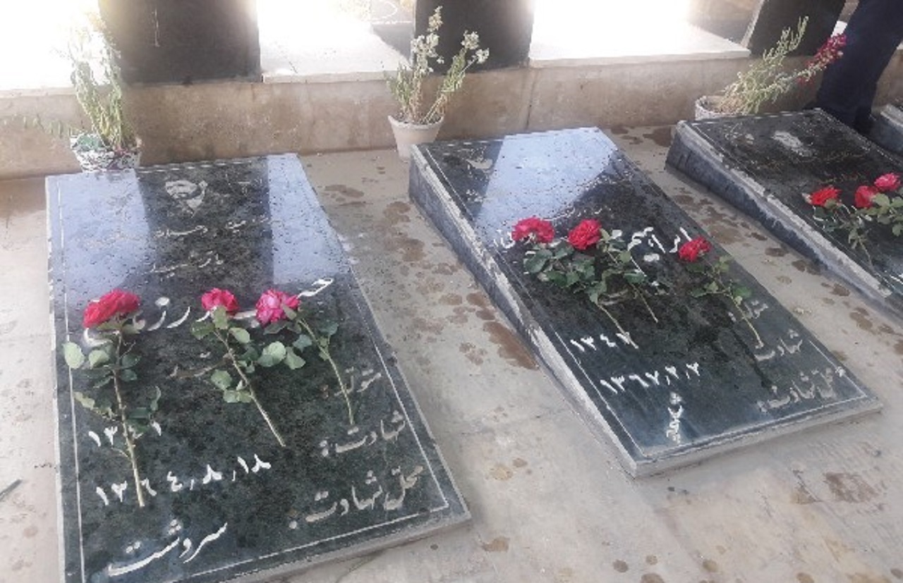 تجدید میثاق با شهدا به مناسبت هفته بصیرت در مهاباد