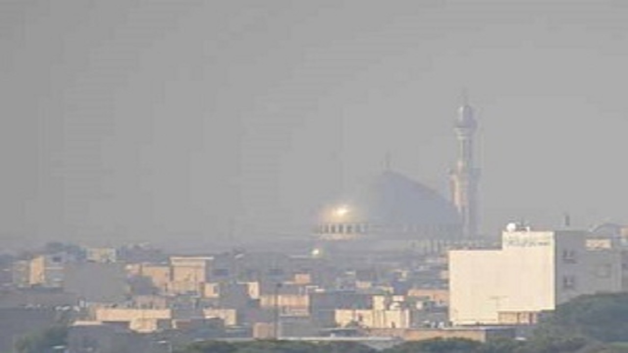 هوای ناسالم در ریه های شهر قم