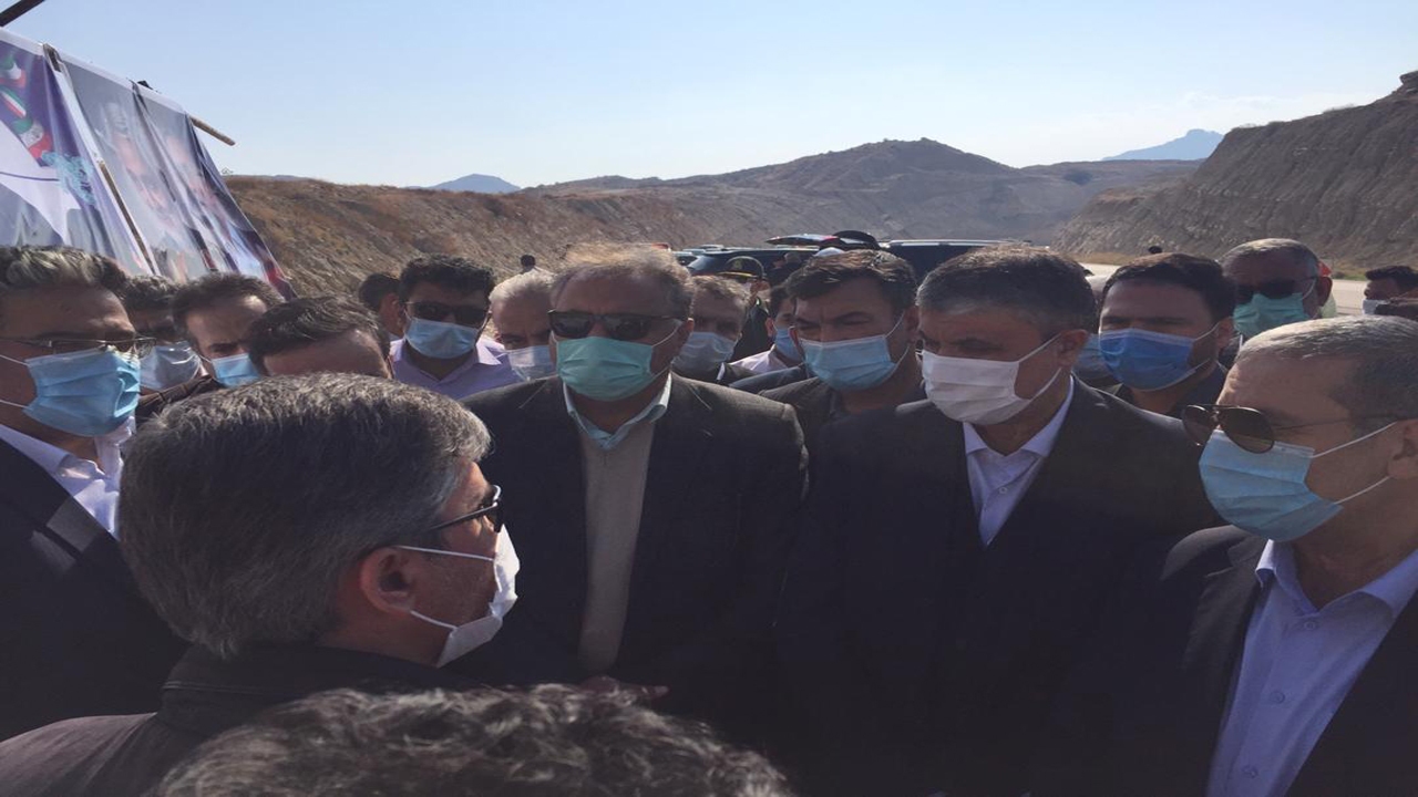 بهره برداری ۳۰ کیلومتری  از محورشیراز- فیروز آباد- جم تا پایان دولت