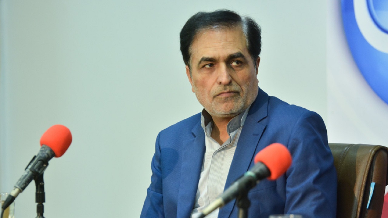 مدافع حرم هرجا که باشد دستش قلم می‌شود اما دست نمی‌دهد