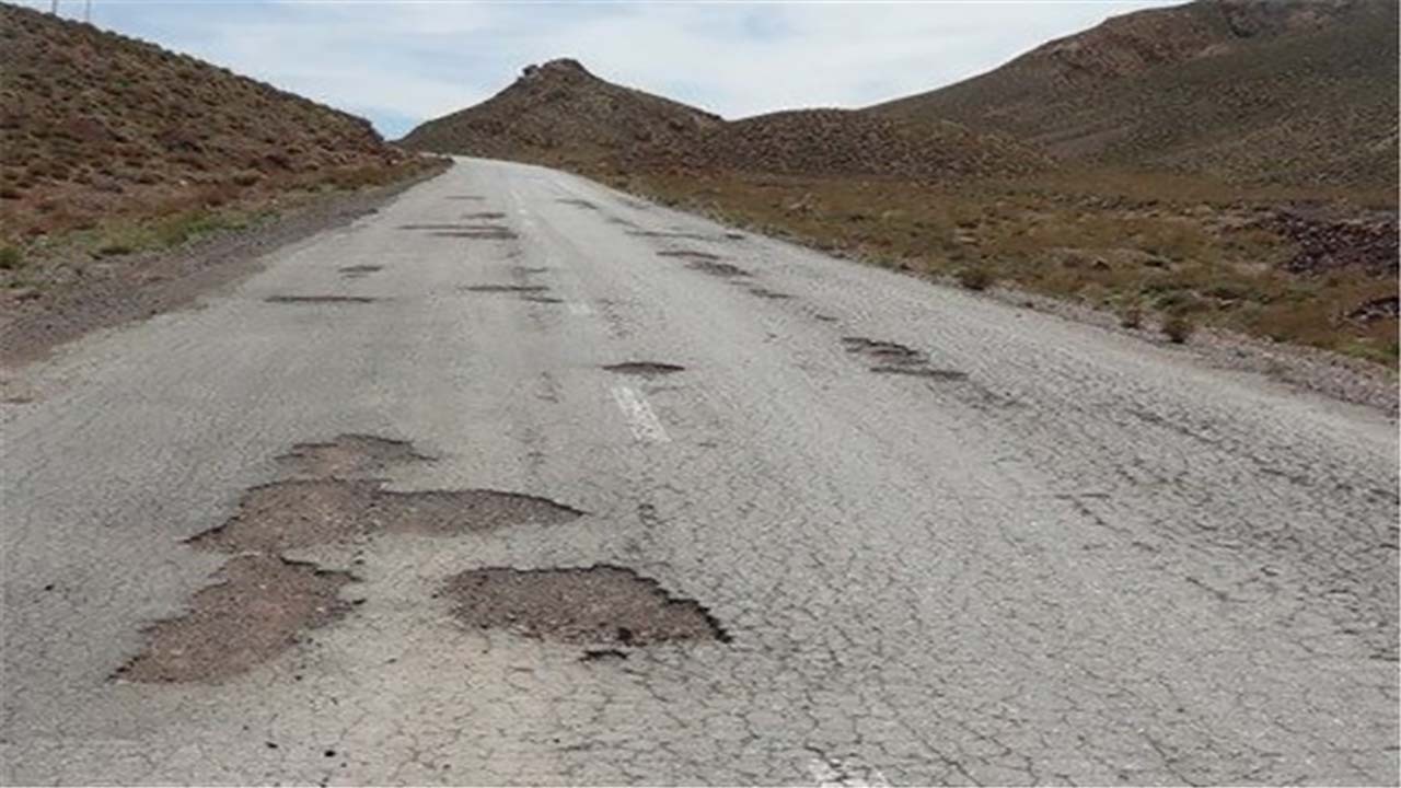 دشواری تردد از جاده ناهموار در « زازران» + فیلم