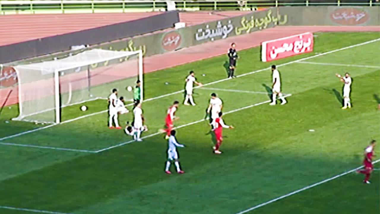 بازی پرسپولیس و ذوب آهن کرونا زده، بالاخره برگزار شد! + فیلم