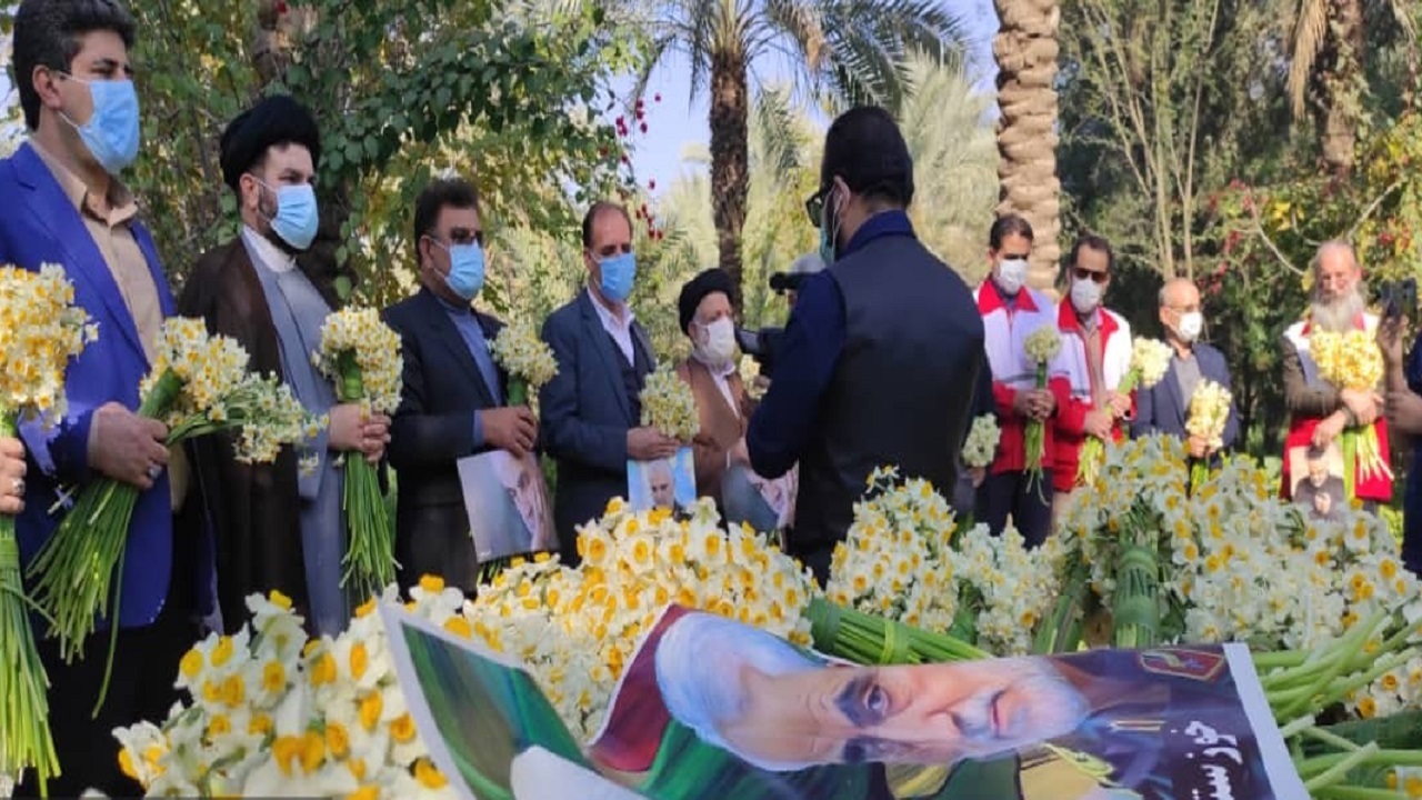 اهدای ۶ هزار شاخه گل نرگس  از سوی مردم بهبهان برای گلباران مزار سردار دل‌ها