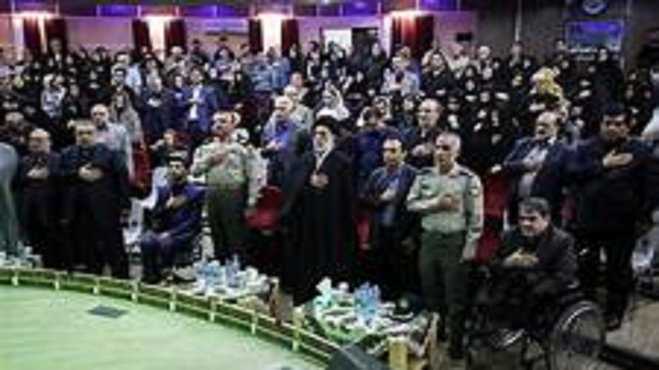 ۶۰ خانواده شهید در لرستان تجلیل شدند