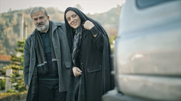 برخلاف «وارش»، شخصیت «مکرّمه» از من فاصله داشت/ هرچه دردسر نقش بیشتر باشد برایم جذابتر است برخلاف «وارش»، شخصیت «مکرّمه» از من فاصله داشت/ هرچه دردسر نقش بیشتر باشد برایم جذابتر است