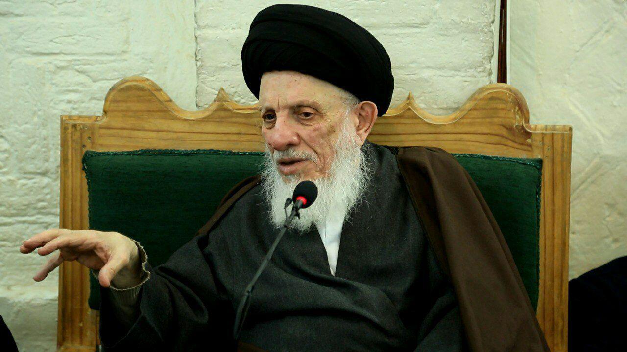 تصویر کمتر دیده شده از شهید سلیمانی در کنار آیت‌الله حکیم