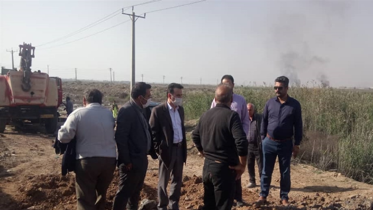 لایروبی و دفع آب‌های سطحی از پل قلعه چنعان به سمت نهر مالح در اهواز