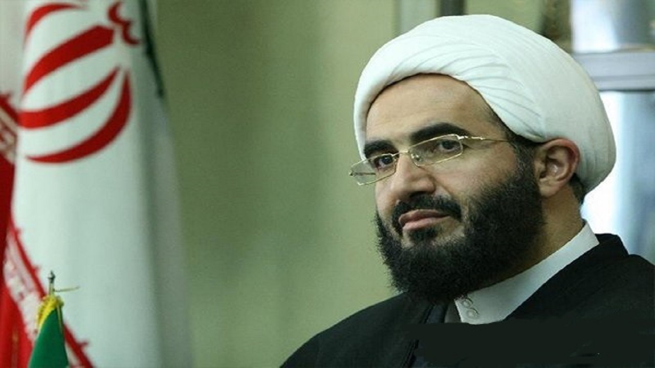 آیت‌الله مصباح چشمه جوشان علم و معرفت بود