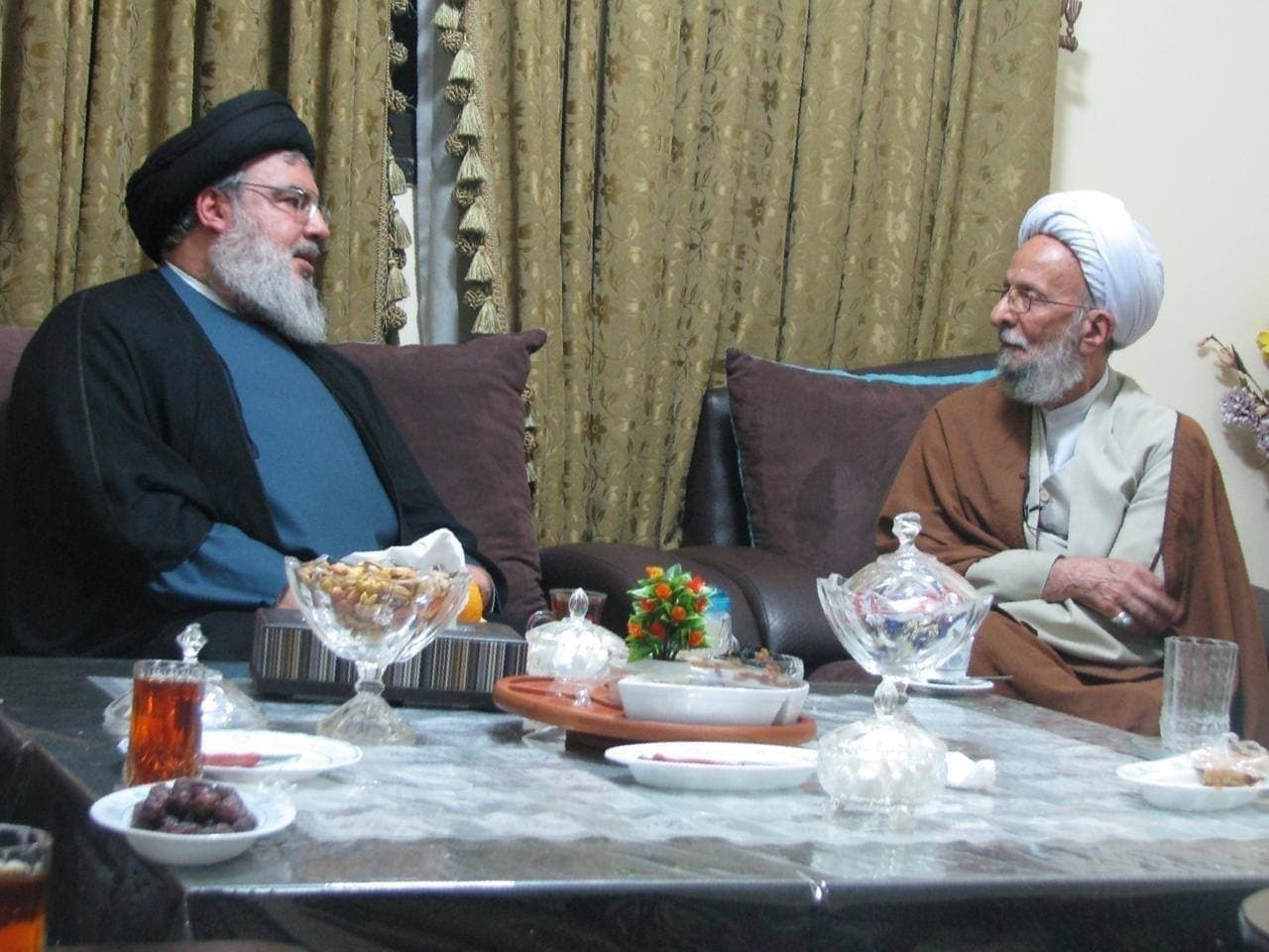 تصویر دیده نشده از ملاقات مرحوم آیت&zwnj;الله مصباح یزدی با سیدحسن نصرالله