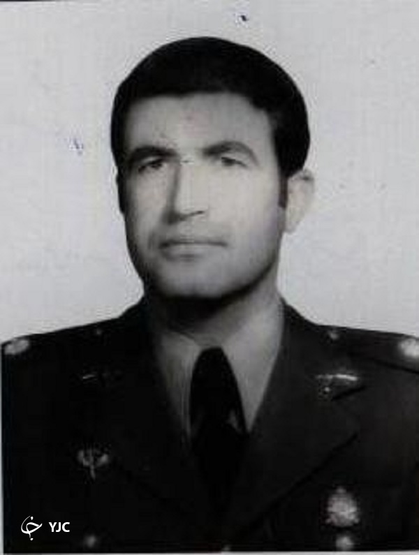 کدام فرمانده ارتش با یک گردان در برابر ۱۲ گردان کماندوی بعثی ایستاد؟