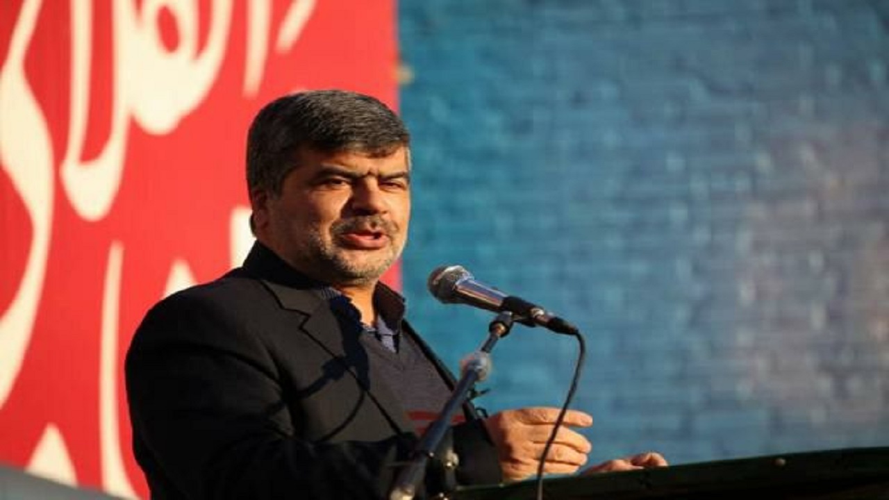 شهید حاج قاسم سلیمانی در زمان حیاتش با زبان و عمل اسلام را یاری کرد