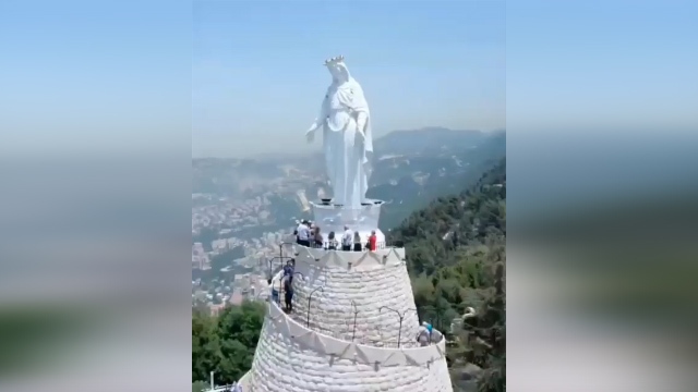 مجسمه مریم مقدس در «حریصا» یکی از مکانهای مهم زیارتی در لبنان + فیلم
