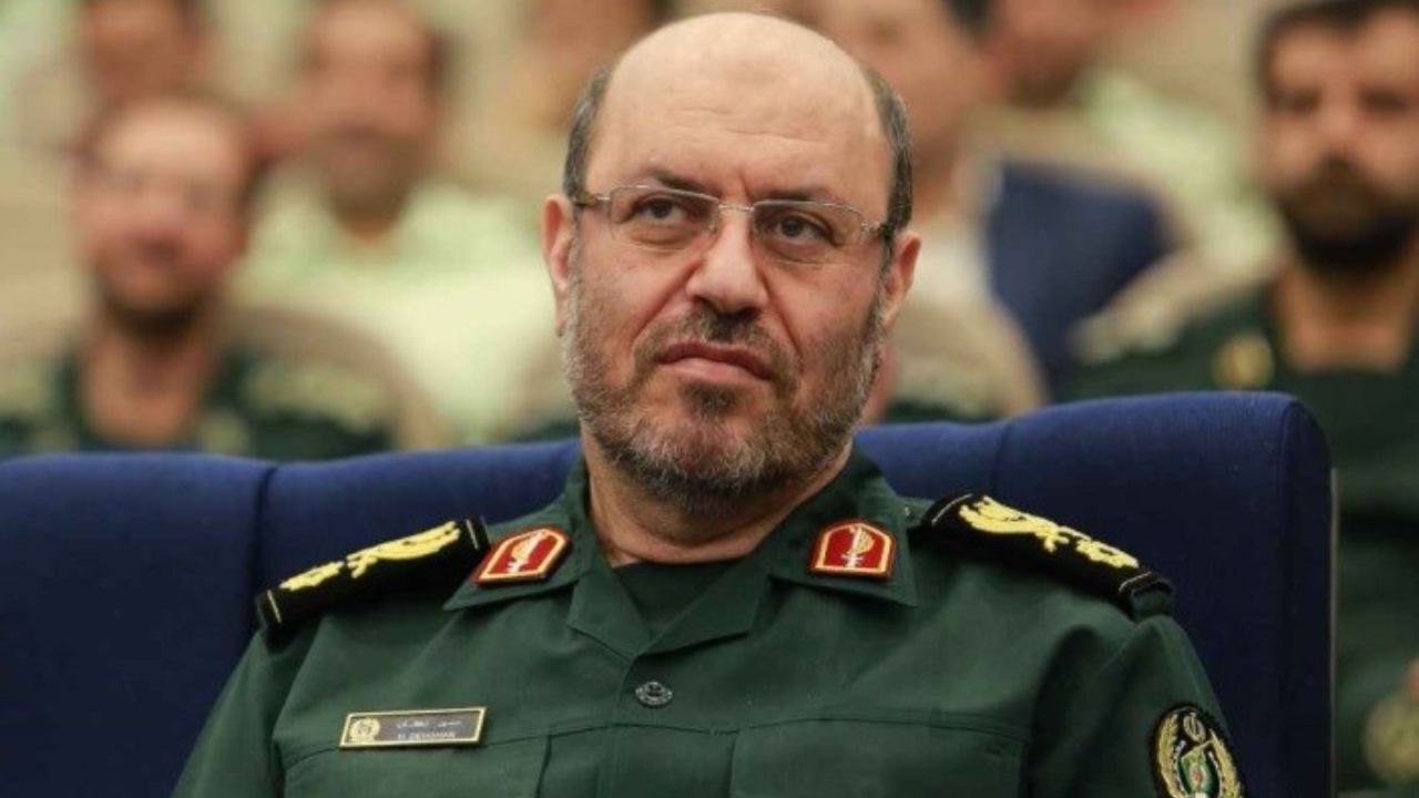 سردار سلیمانی تمامی توطئه‌های نظام سلطه در منطقه را در هم شکست