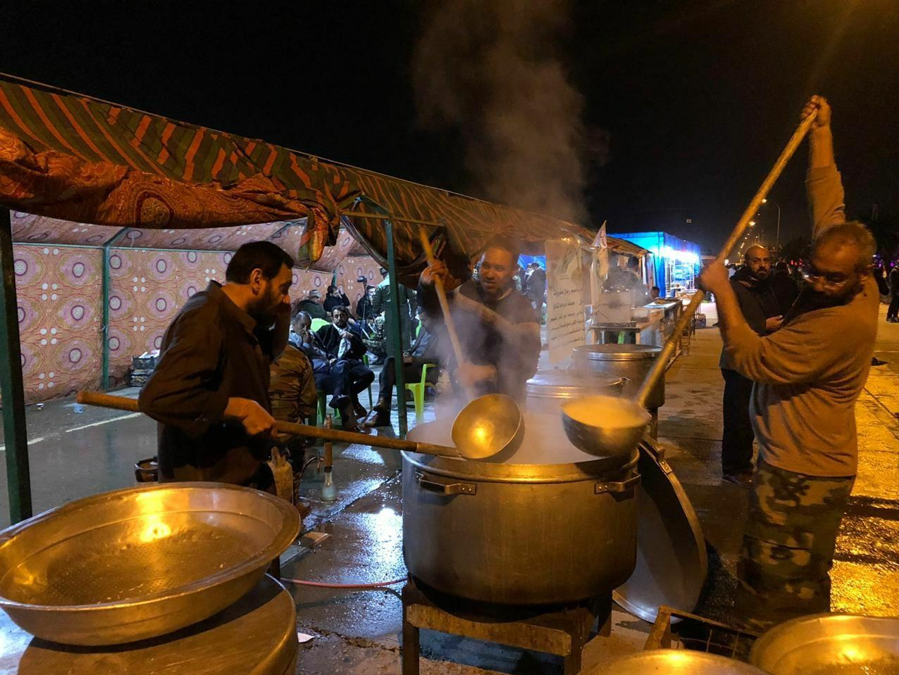 مراسم بزرگداشت سالگرد شهادت سردار سلیمانی و ابومهدی المهندس در محل شهادت آنها مراسم بزرگداشت سالگرد شهادت سردار سلیمانی و ابومهدی المهندس در محل شهادت آنها 08