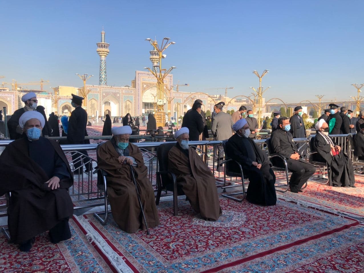 مراسم وداع با پیکر آیت الله مصباح یزدی در مشهد مراسم وداع با پیکر آیت الله مصباح یزدی در مشهد