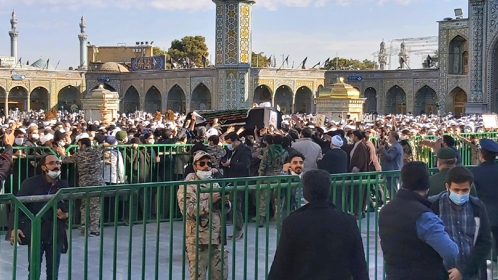 تشییع آیت الله مصباح یزدی در قم + فیلم و تصاویر