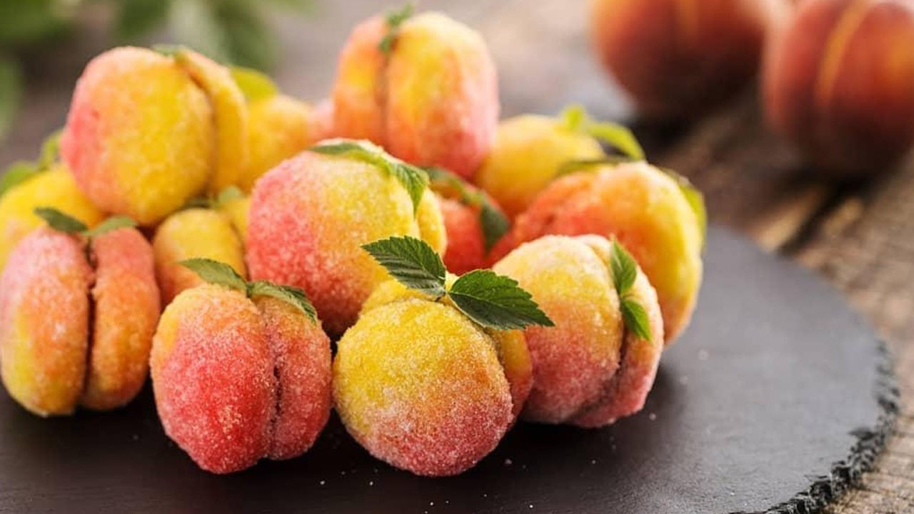 آموزش آشپزی؛ از راتای مرغ و نان چمچمو با خمیر جادویی تا کدو سبز شکم پر رژیمی و با پنیر پیتزا+ تصاویر