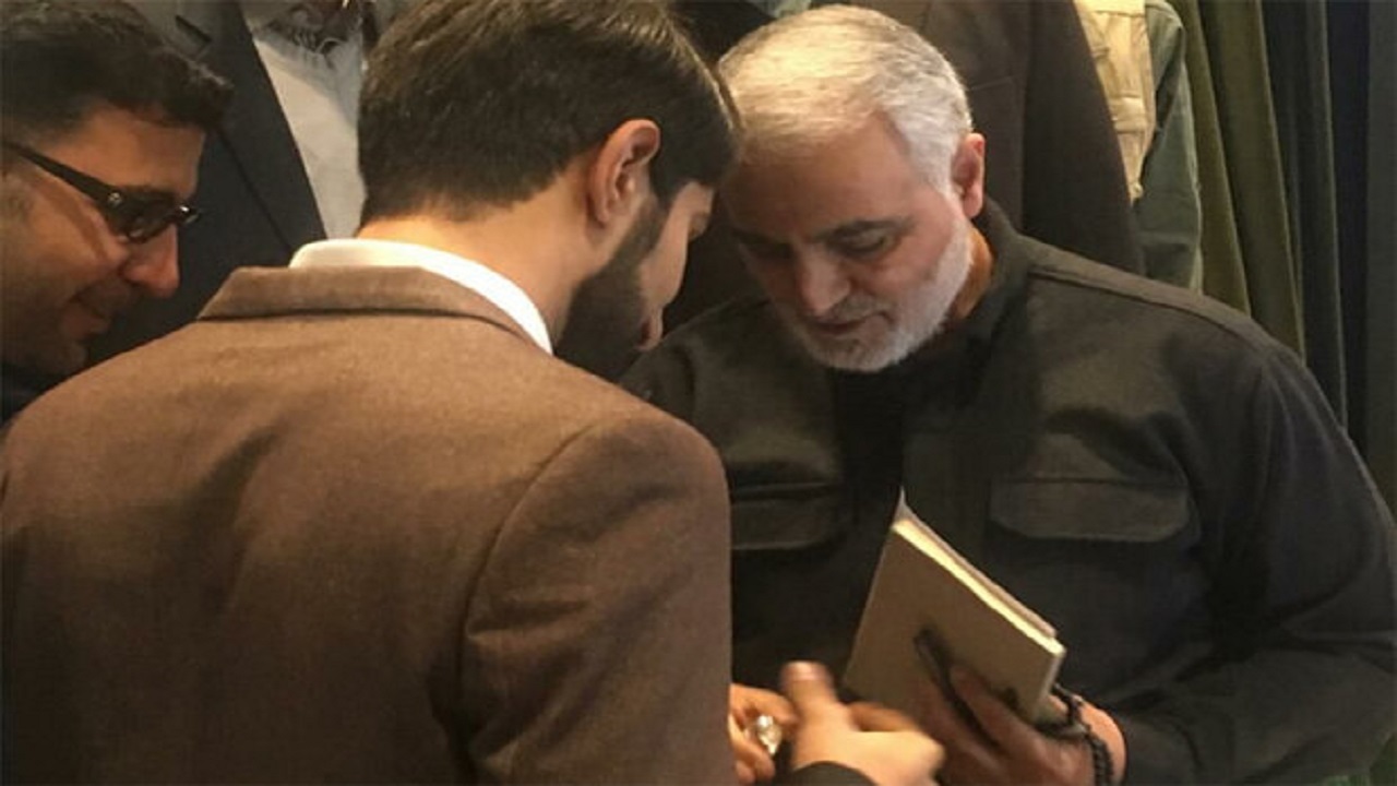 خواننده پاپی که از حاج قاسم انگشتر گرفت/شنیدن «ما ملت امام حسینیم»