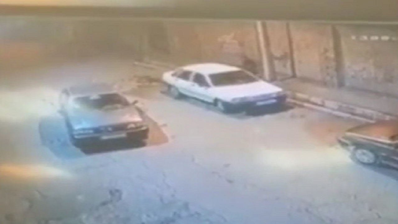 سرقت از پراید با وجود قفل فرمان و پدال طی چند ثانیه! + فیلم