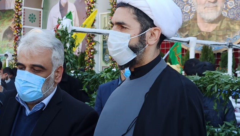  رئیس دانشگاه آزاد در گلزار شهدای کرمان 