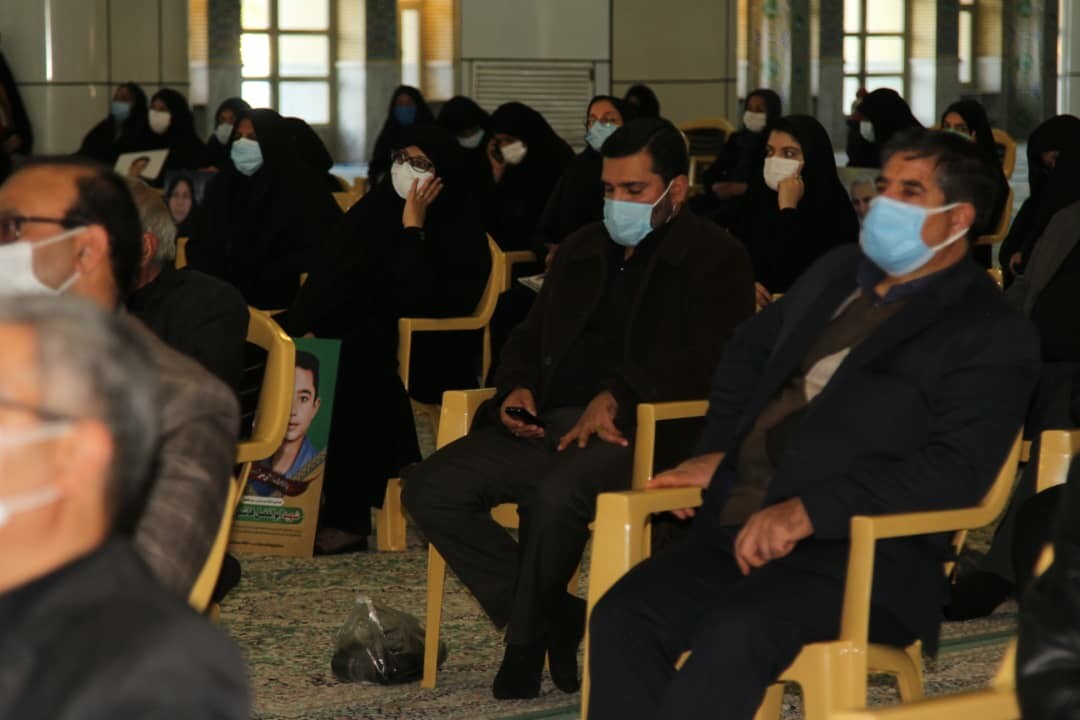 حضور فرزندان حاج قاسم در یادبود جان باختگان تشییع سردار