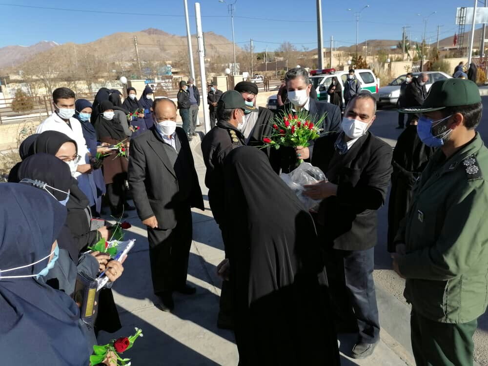 تجلیل از پرستاران و پرسنل بیمارستان افضل الدین ابوحامد کوهبنان