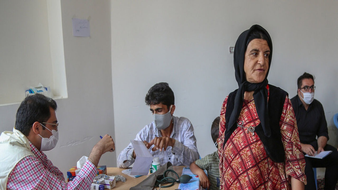 کاروان پزشکی مهمان روستای باگردان مهاباد شدند