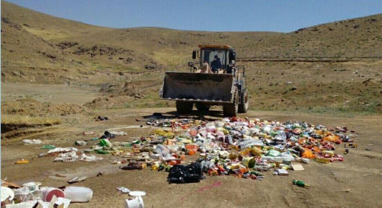 کشف و ضبط چهار و نیم تن مواد غذایی فاسد و غیر مجاز در مراغه