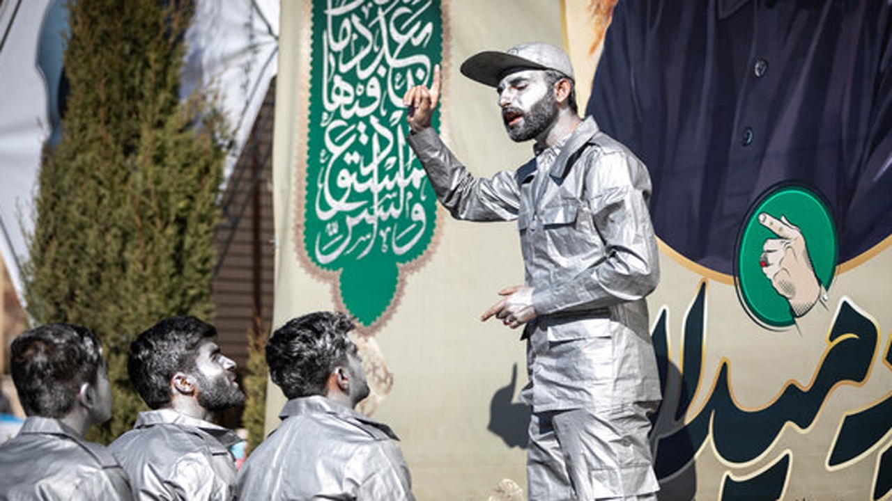 ۶ تئاتر خیابانی به افتخار سردار دلها در شیراز به میدان می آید
