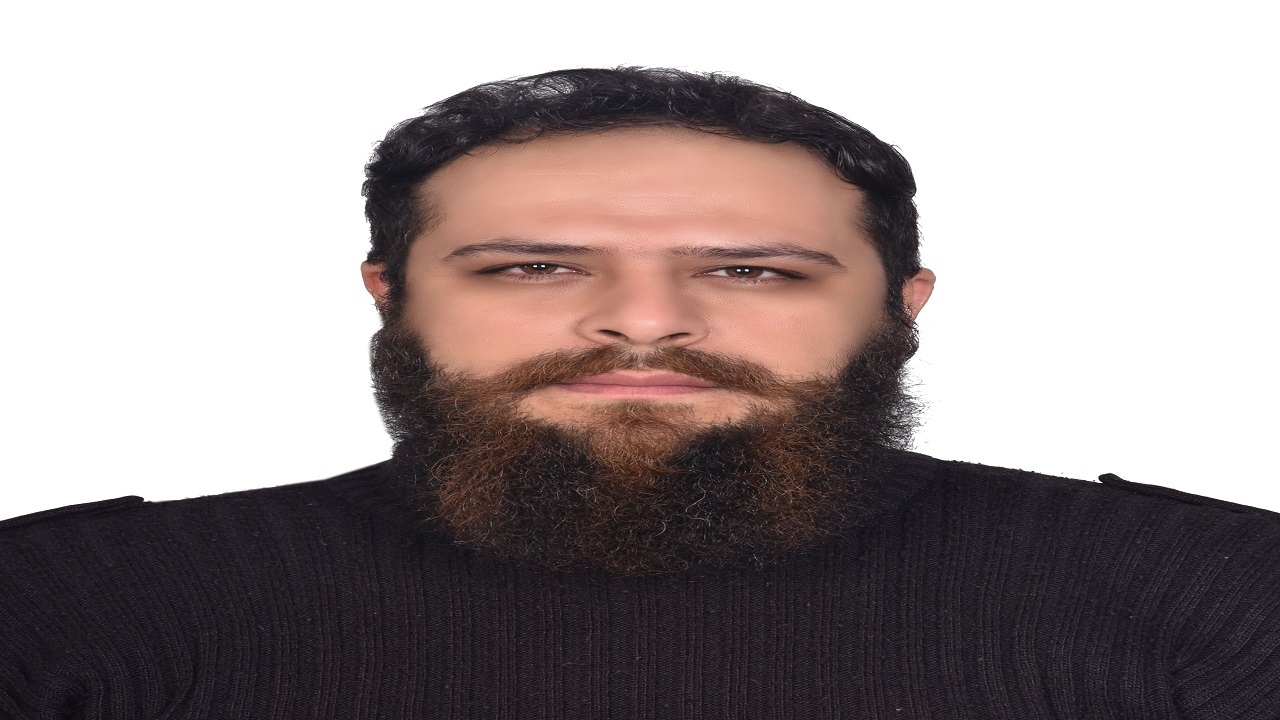 روایت انقلابی نما‌ها در پایگاه عین الاسد در نمایش «روی قبرم بنویسید سرباز»