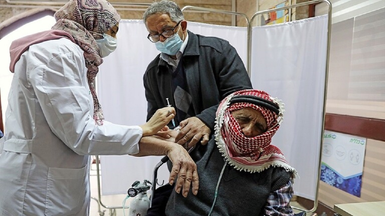 عفو بین‌الملل خواستار اعطای واکسن کرونا به فلسطینیان شد