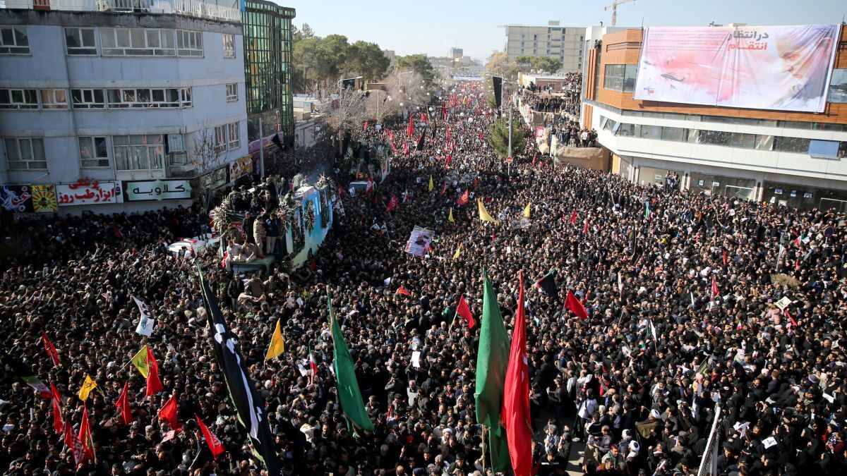 دشمنان در مقابل جبهه اسلامی نمی&zwnj;توانند مقاومت کنند/روایت خانواده شهدای حادثه تشییع سردار دل&zwnj;ها در کرمان/آخرین آمار کرونا در کرمان