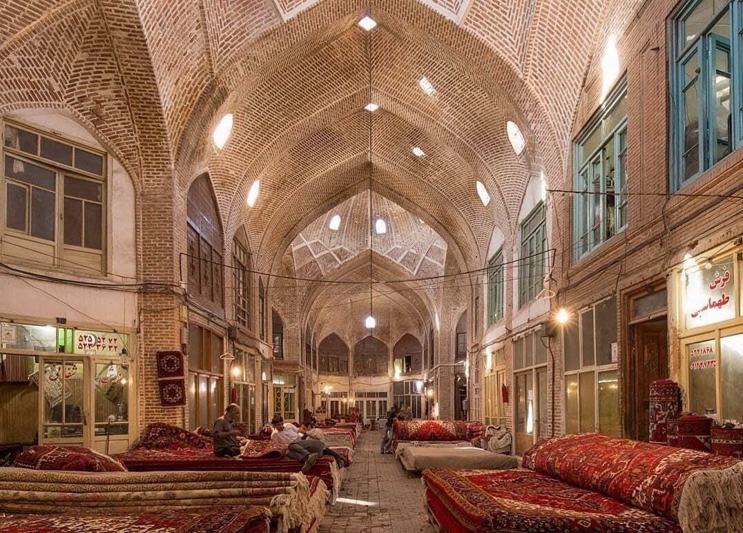 مشکلات بازار تبریز سریعا رفع شود