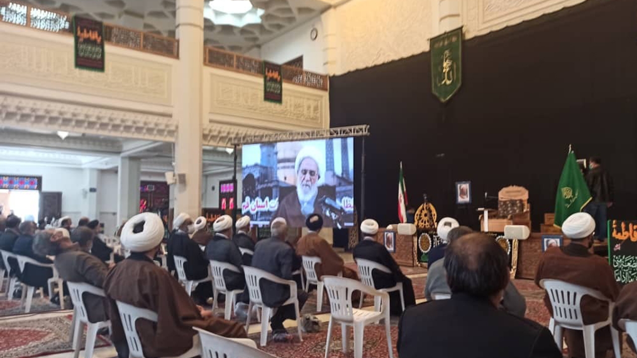 برگزاری مراسم بزرگداشت آیت الله مصباح یزدی در حرم شاهچراغ (ع)