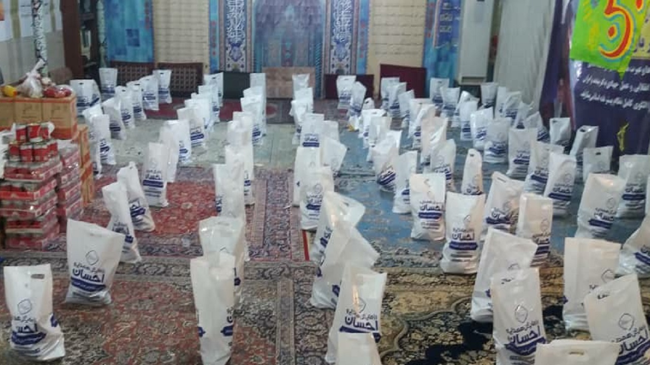 توزیع ۳۰۰ بسته معیشتی بین نیازمندان هفتکل