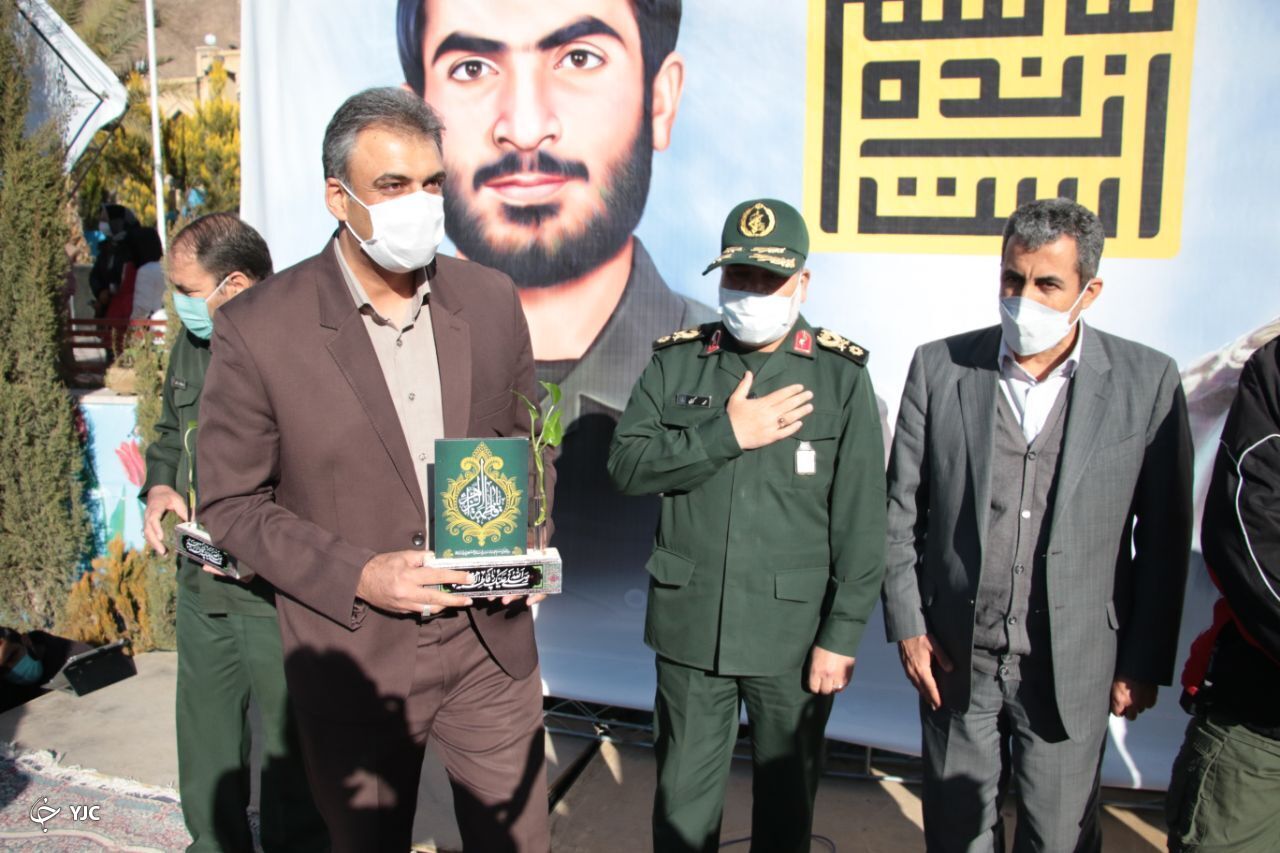حضور کاروان اتومبیلرانان قزوینی بر سر مزار سردار دل&zwnj;ها