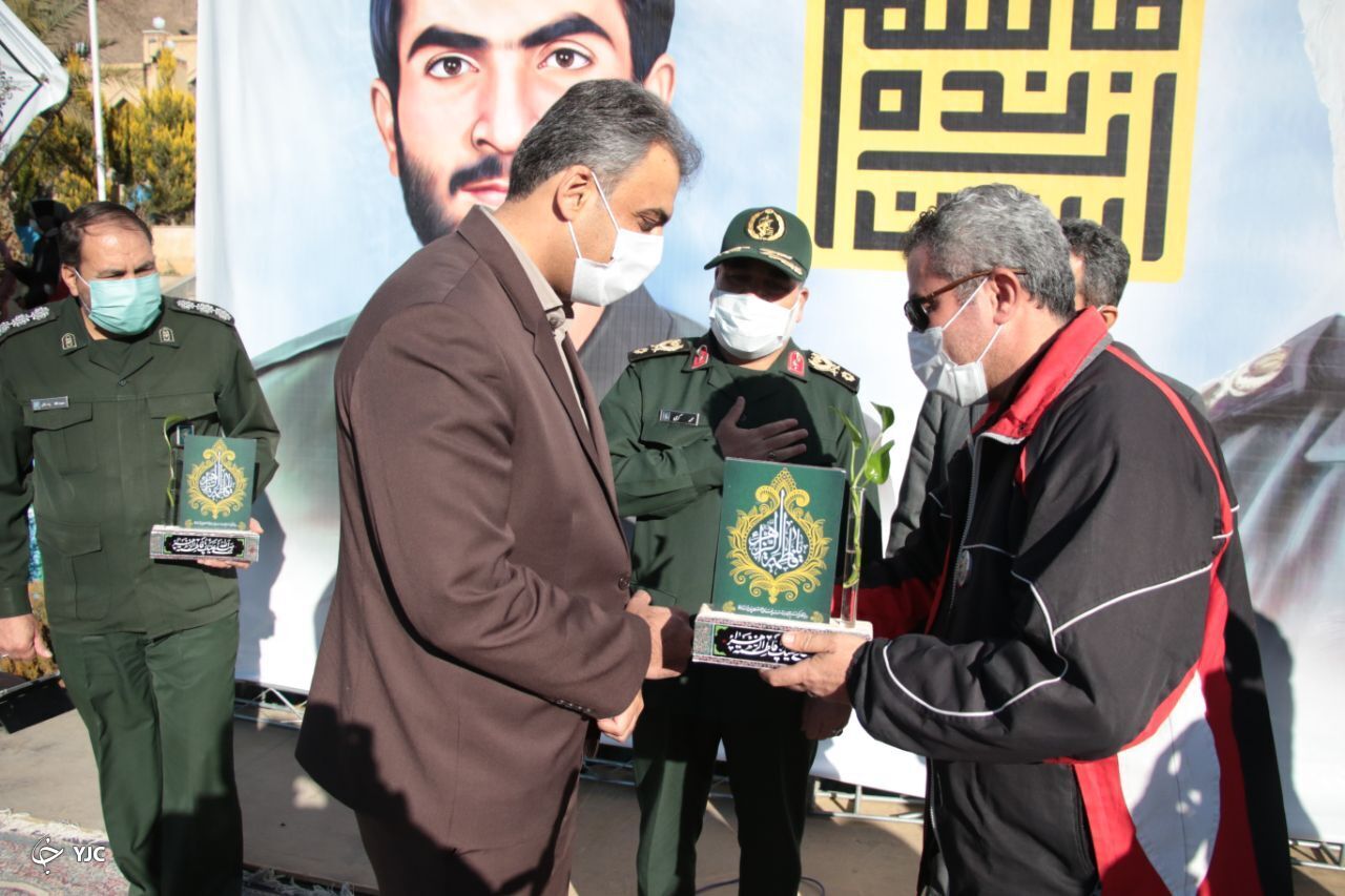 حضور کاروان اتومبیلرانان قزوینی بر سر مزار سردار دل&zwnj;ها