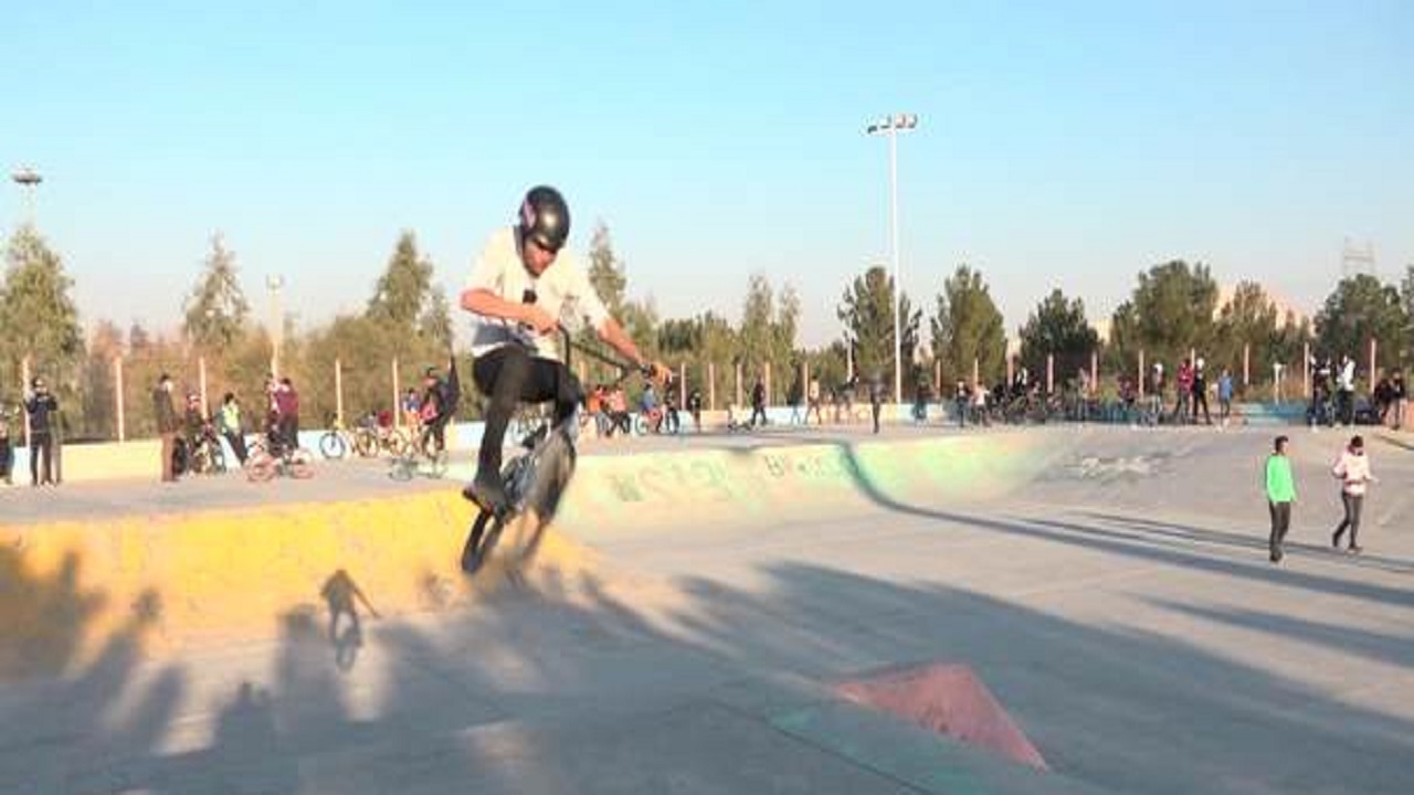مسابقات دوچرخه سواری BMX استان قم برگزار شد