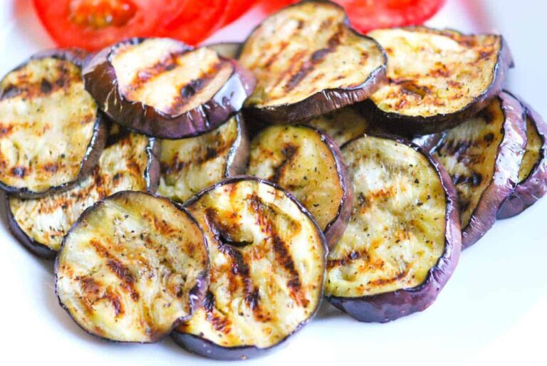 طرز تهیه کباب ملکه گوشت و بادمجان؛ یک کباب دیگی و تابه&zwnj;ای لذیذ و آسان